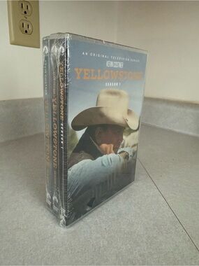 Yellowstone Season 1-3 DVD Box Set - Kevin Costner - Tan & Blue